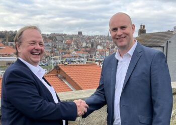 Dr John Hartas CEO of Synthesys Group and Kurt Canfield CEO of Delkia