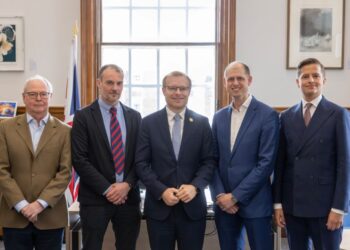Pictured: Keith Clarke, Carlton Power’s founder and chief executive; Eric Adams, Carlton Power’s hydrogen projects director; Michael Shanks, minister for energy; James Samworth, partner and co-head of M&A at Schroders Greencoat; Kristian Høeg Madsen, co-head of hydrogen investments at Schroders Greencoat